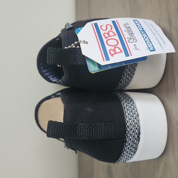 NEW Bob's by Skechers Black Flexpadrille Hi- Pleasant Harmony, Womens size 11 - Picture 5 of 13